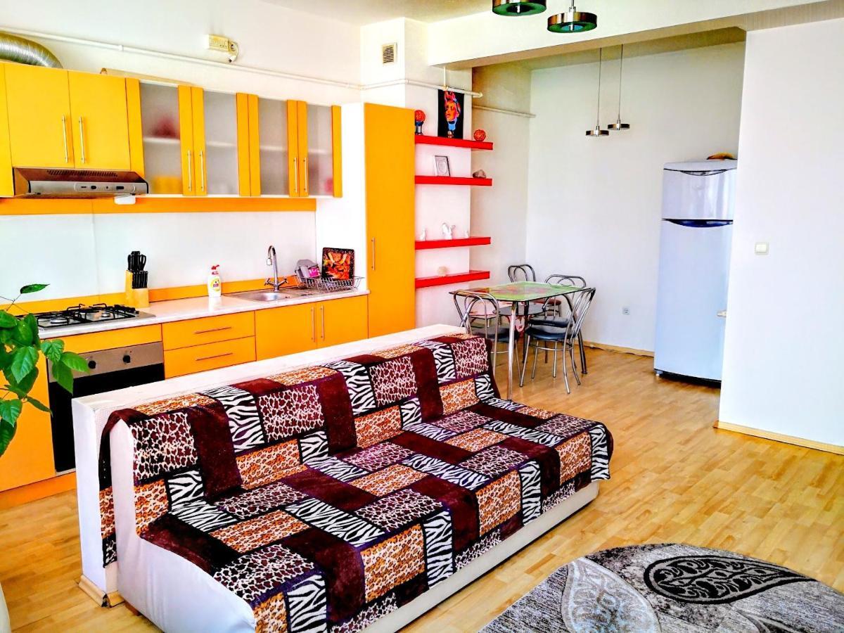 Relaxing & Welcome Apartment, Ared, Uta Arad Zewnętrze zdjęcie