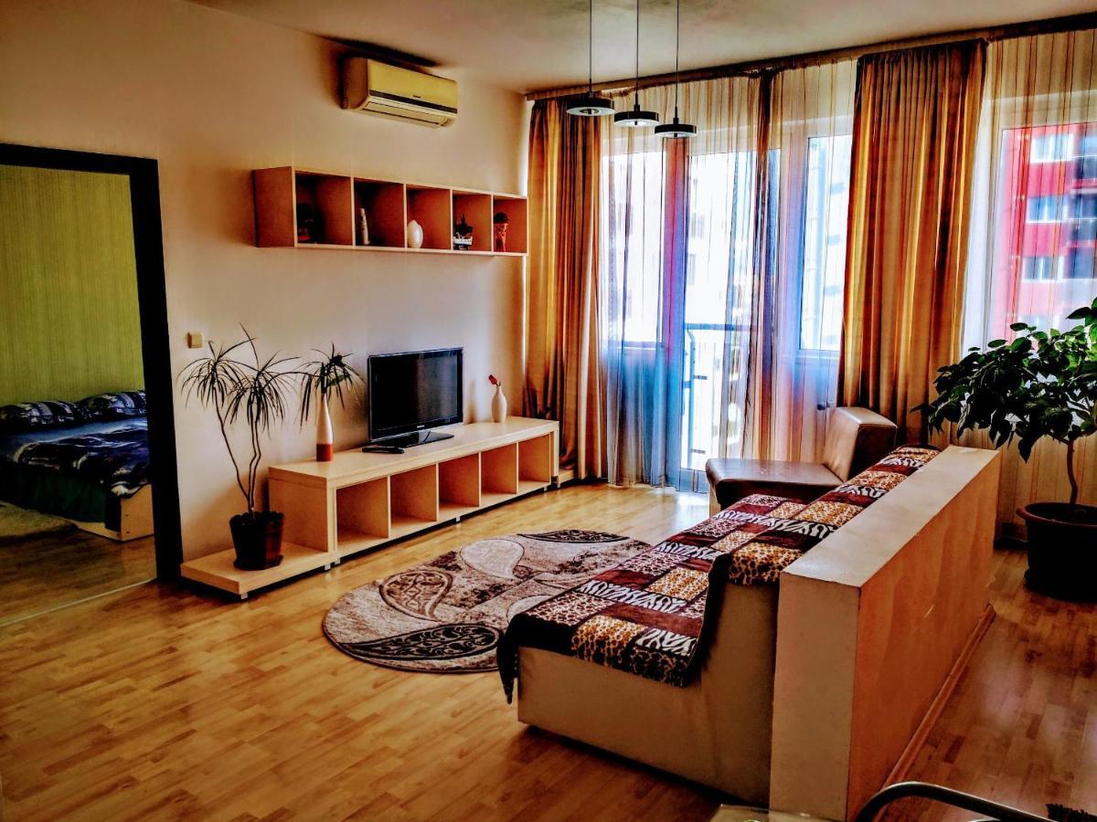 Relaxing & Welcome Apartment, Ared, Uta Arad Zewnętrze zdjęcie